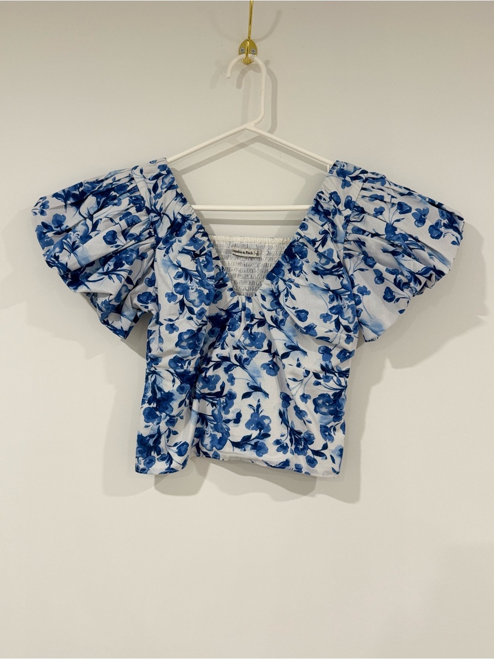 Abercrombie & Fitch Blue Floral Puff-Sleeve Crop Top